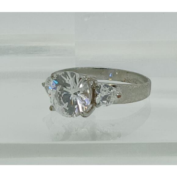 Vintage 5CT White Gold Plated Round Heart Shaped 3-Stone Ring Size 11 - Picture 3 of 10